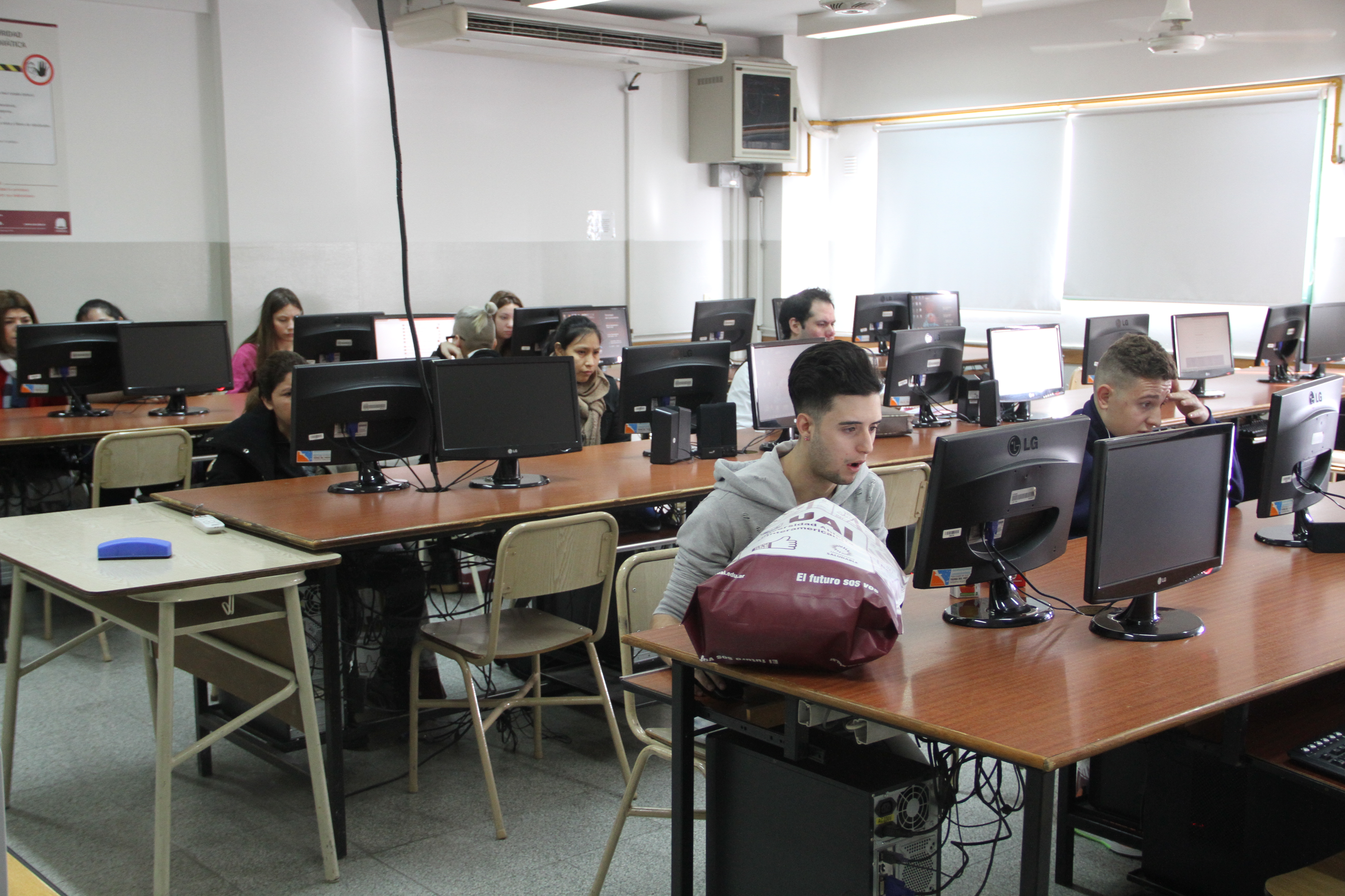 OMI. Olimpiada Metropolitana de Informática 2019